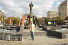 Краснодар. Улица Красная. Памятник святой великомученице Екатерине