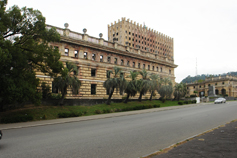 Сухуми. Здание парламента Абхазии, бывшее здание Совмина